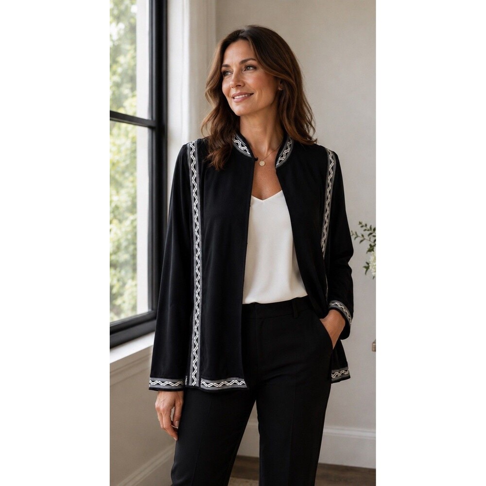 Exclusively Misook Black Knit Cardigan Women’s M Black White Zig-Zag Trim Hooks